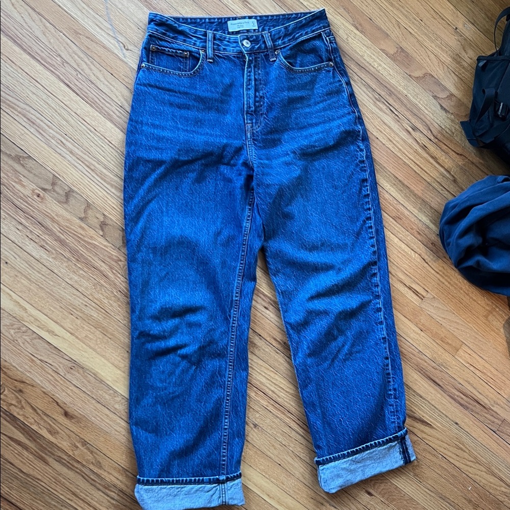 Abercrombie & Fitch Women’s The Loose High Rise Curve Love